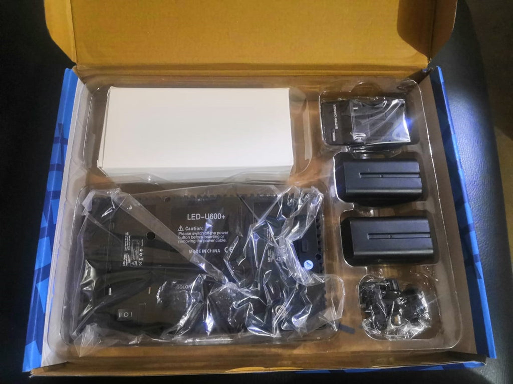 Professional LED 600 PRO With Battery & Charger (KIT)
