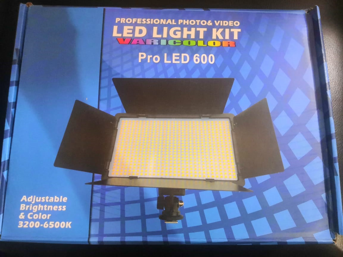 Professional LED 600 PRO With Battery & Charger (KIT)